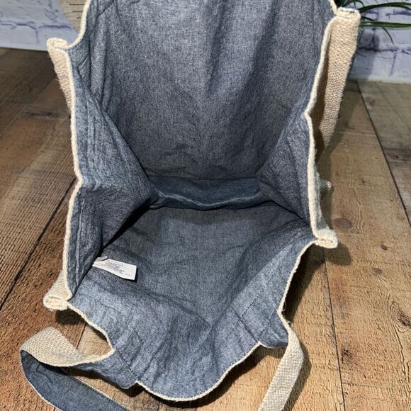 FEED target collaboration burlap tote bag - Picture 9 of 12